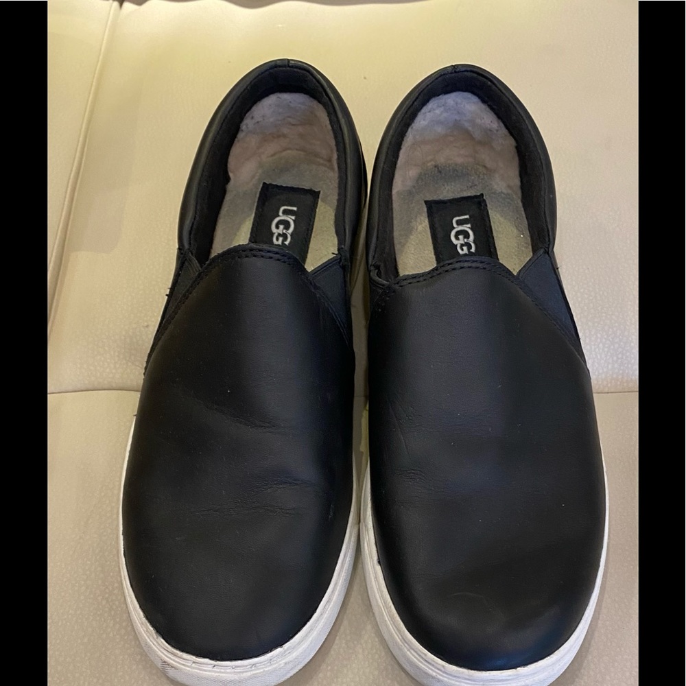 Ugg black slip-on sneaker. Size 8. Kitlyn leather